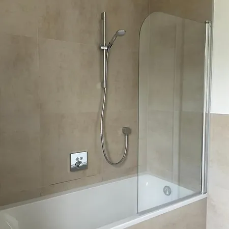 Adele * ميرانو